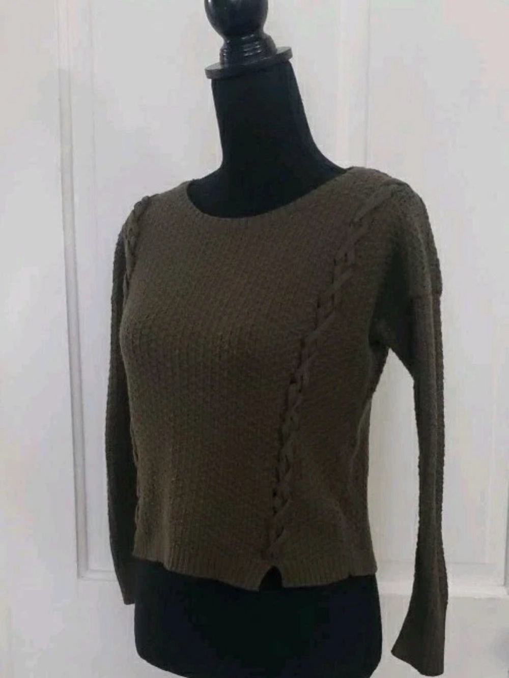 American Eagle Outfitters Olive Cable-Detail Crewneck Sweater